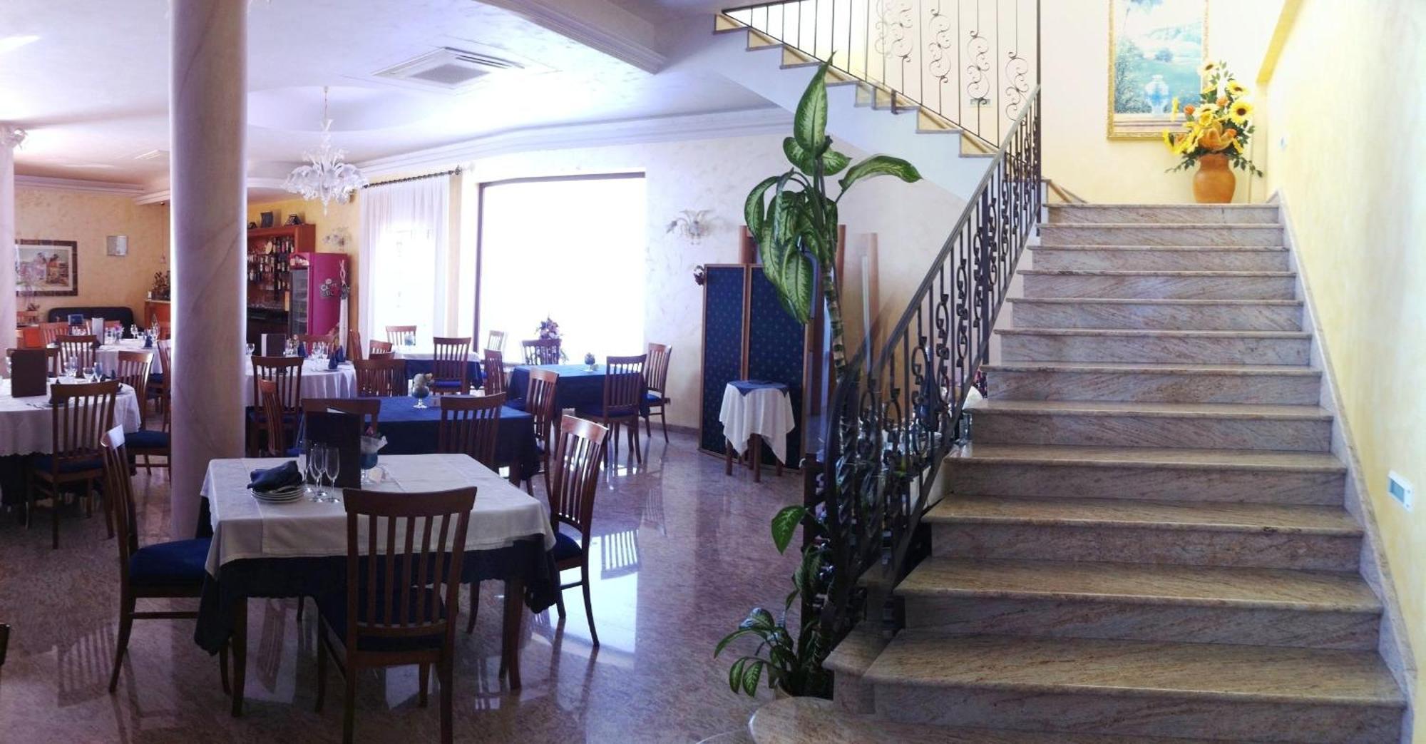 Hotel Ristorante Cordial Comiso Extérieur photo